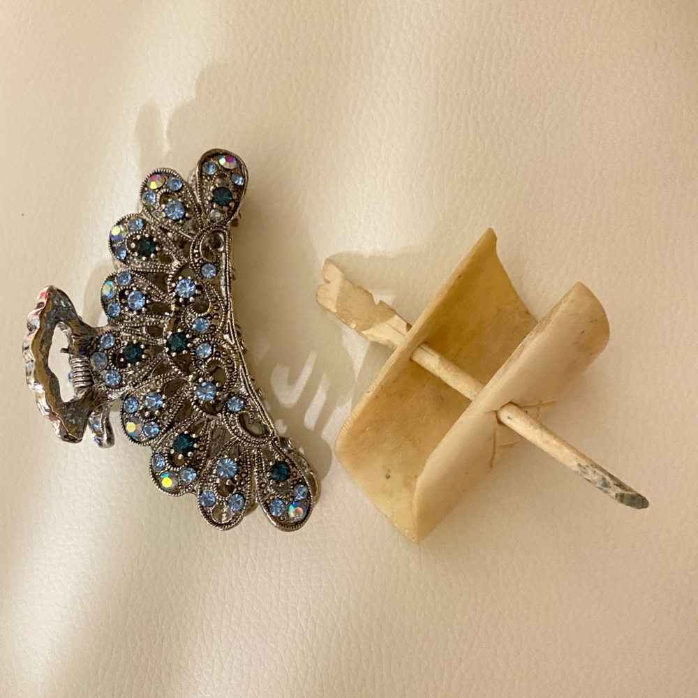 Hair clips - Picture 3 of 6